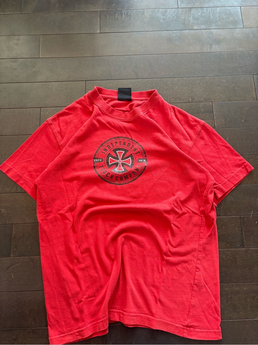 Vintage independent shirt